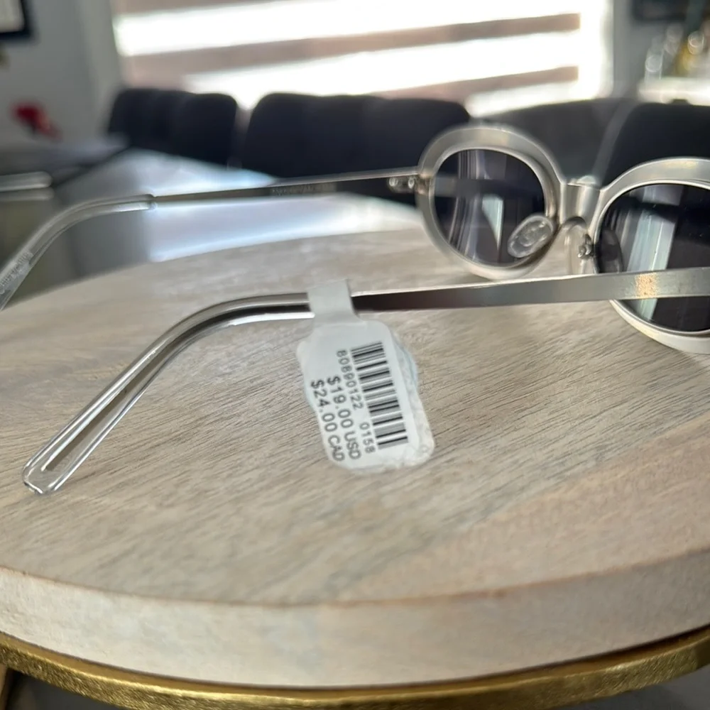 Urban Outfitters Silver and Black Sunglasses Modern Accessories.No case included